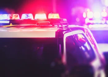 Chicago Man Exchanges Gunfire with Robbers, Sustains Gunshot Wound to Hand