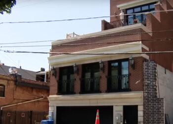 Couple Forced to Shoot Rooftop Intruder Amidst Delayed Police Response