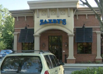 Zaxby's Fast Food Armed Robbery Foiled By Armed Citizen
