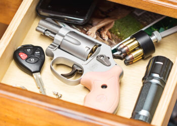 Father Charged After 2-Year-Old Fins Gun in Drawer and Shoots Herself