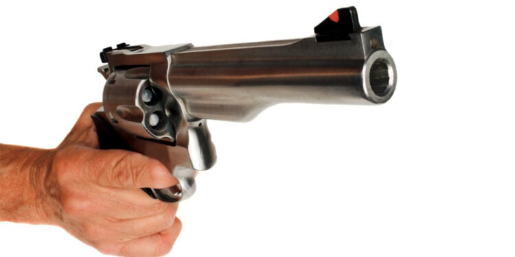 Wife Fatally Shoots Burglar w/ .44 Magnum After He Stabbed Her Husband