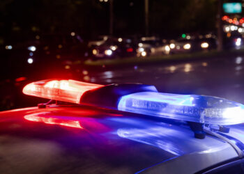 Seattle Encounter Turns Violent: Man Stabbed and Robbed, Suspect Shot and Arrested