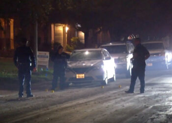 San Antonio Homeowner Shoots Suspect in Both Legs in Car Burglary Attempt; Police Seek Second Suspect