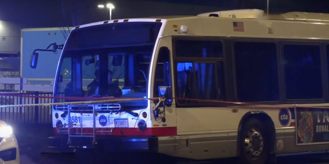 Man Wielding Knife on Chicago Bus is Shot; Shooter Runs Off After