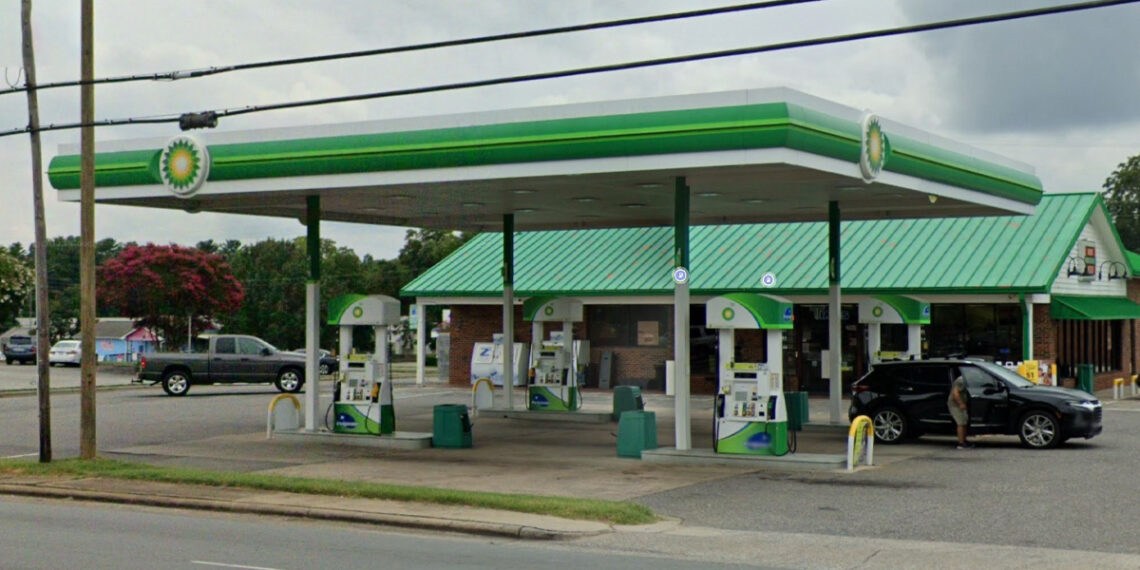 Daylight Carjacking Thwarted: Lincolnton Man Defends Against Knife-Wielding Thief