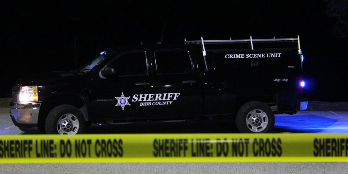 Man Fatally Shot While Attempting to Enter Car with Sleeping Occupant Inside