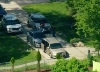 Homeowner Holds Suspect at Gunpoint After High-Speed Chase Through Suburbs