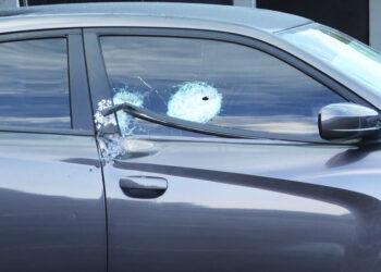 Suspect Shot in the Face After Firing Shotgun into Crowd in Jacksonville
