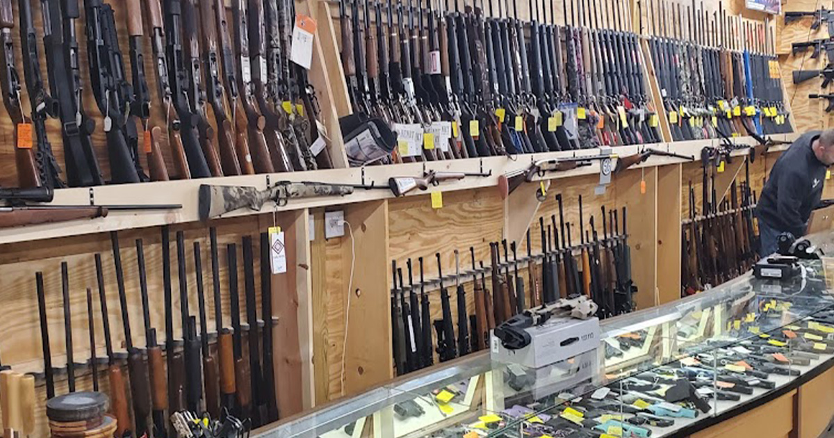 Discharge at kentucky gun store kills customer north carolina hunting