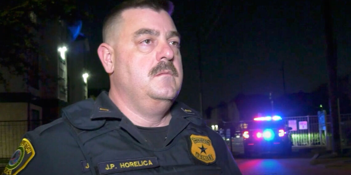 Elderly Houston Man Defends Himself Against Threatening Neighbor in Late-Night Incident