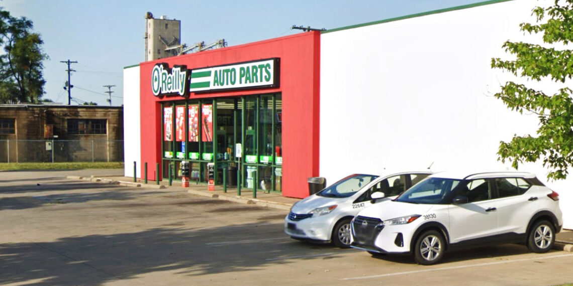 Armed Citizen Shoots Suspect that Drew Airsoft Pistol on Employee at O’Reilly Auto Parts