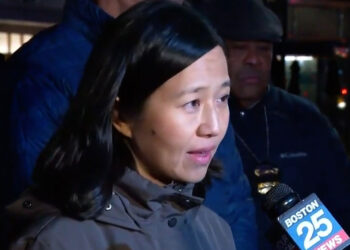 Off-Duty Boston Officer Shoots Advancing Knife-Wielding Suspect — Politicians Offer Condolences to Attacker and His Family