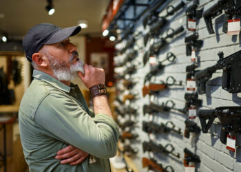 Gun Shops Etiquette: The Do’s and Don’ts