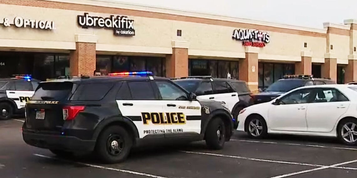 Two Dead After Customer Shoots Employee, Is Then Shot by Armed Coworker