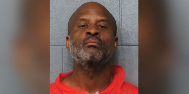 Semi-Truck Driver Fires Warning Shots as Suspect Flees After Shooting Pregnant Woman in Sugar Creek, MO