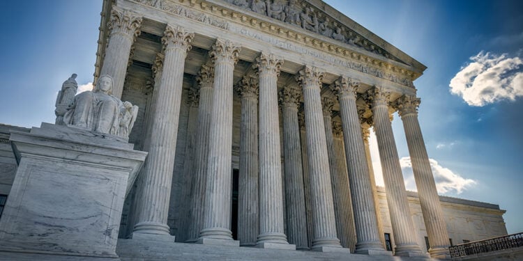 DOJ Joins Fight Against Hawaii Gun Law in Supreme Court Showdown