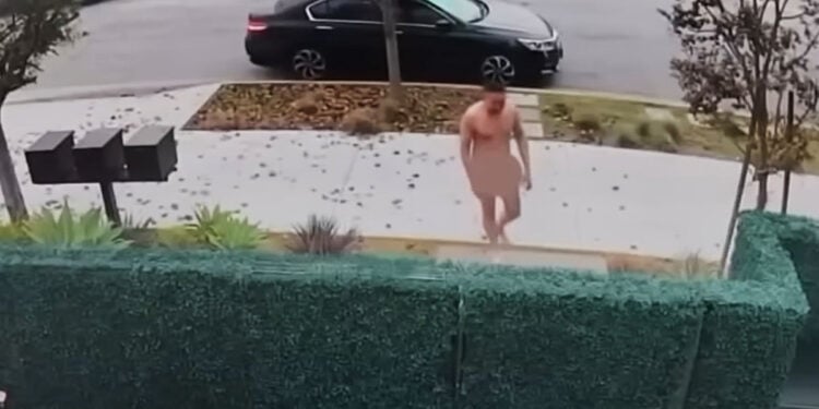 Vietnam Vet, 79, Shoots Naked Attacker After Brutal Assault Leaves Him With Broken Legs