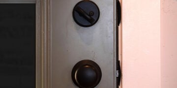 Homeowner Shoots Intruder Who Claimed She Wanted to Buy His House at 5AM