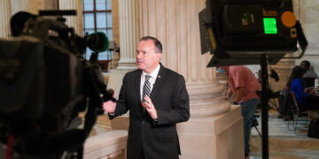 Sen. Mike Lee Introduces Bill to Establish Nationwide Constitutional Carry Without Permits