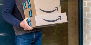 Amazon Driver Forced to Shoot Loose Dog That Attacked Him on Georgia Delivery Route