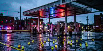 Armed Citizen Shoots Teen Who Allegedly Pointed Gun and Opened Fire at St. Louis Gas Station