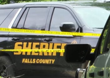 A Relative Was Stabbing Children When a Texas Woman Grabbed a Gun and Stopped Him Cold