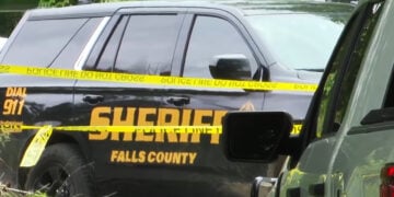 A Relative Was Stabbing Children When a Texas Woman Grabbed a Gun and Stopped Him Cold