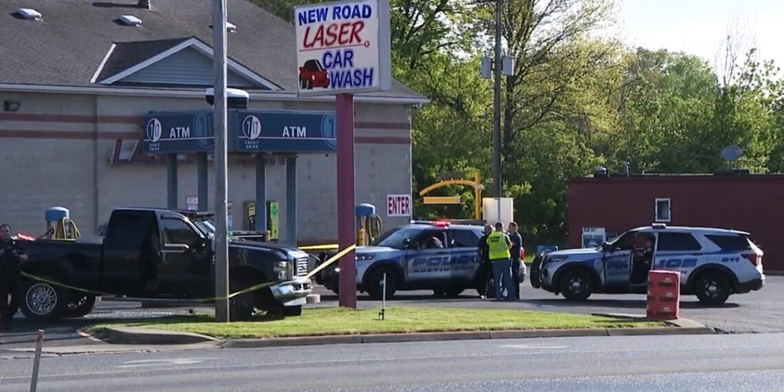 Armed Passenger Stops Ex-Boyfriend's Attack on Mom and Two Kids, Austintown Police Call It Self-Defense