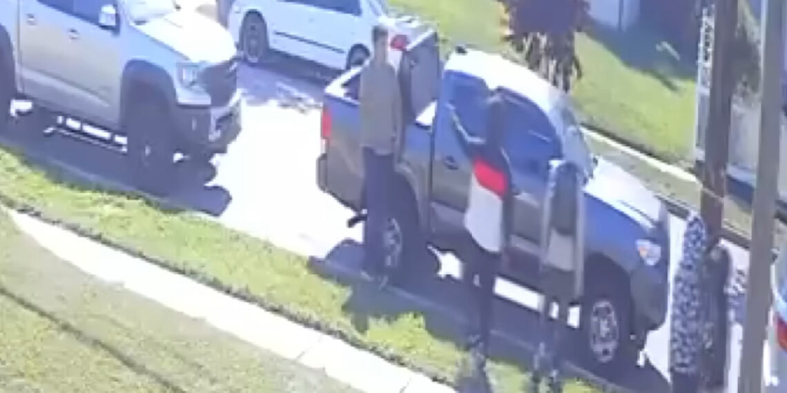 Marine Vet Snatches Gun From Teen Robber's Hand, Holds All Four for Police in Oxon Hill