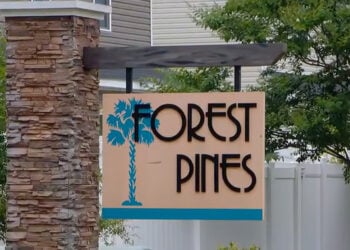 South Carolina HOA Bans Carry on Its Sidewalks and Parking Lots, but Skips the Sign South Carolina Law Requires