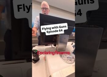Flying with Guns: Episode 64 – American Airlines from Cleveland to New Orleans (via Charlotte)