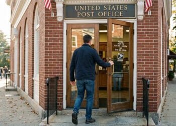 Trump DOJ Abandons Appeal, Letting Court Win Against Federal Post Office Gun Ban Stand
