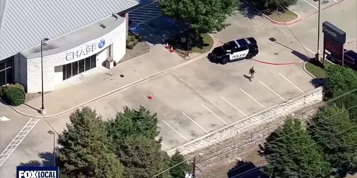 Armed Customer Shoots Knife-Wielding Suspect Demanding Cash Inside a Texas Chase Bank at 9 A.M., Suspect Later Dies