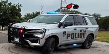 Texas Homeowner Shoots and Kills Hallucinating Blood-Covered Intruder Who Broke In at Random and Cornered Him in His Bedroom With Wife and Children Home